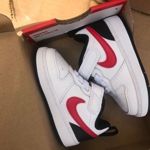 Size 4c toddler/baby Nikes, never been used still in box
